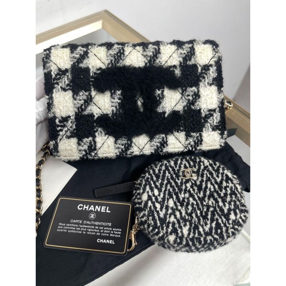 Chanel Women Pre-Loved Bag Very Good Condition